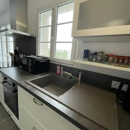 Maison Moderne A Saint-denis Hébergement de vacances
